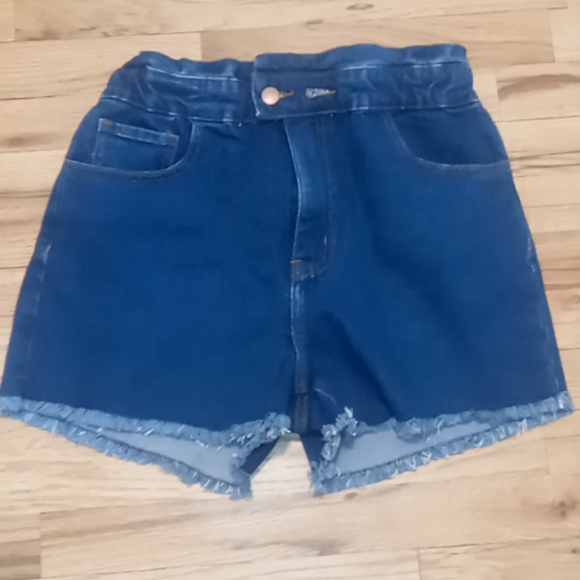 Denim shorts - Picture 1 of 3